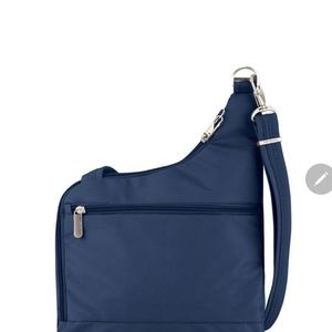 Travelon Anti-Theft Classic Crossbody
